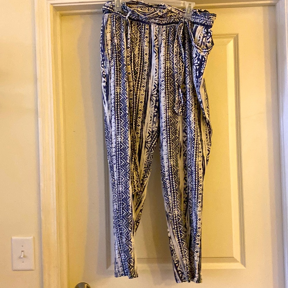 Womens Blue and White Pants
